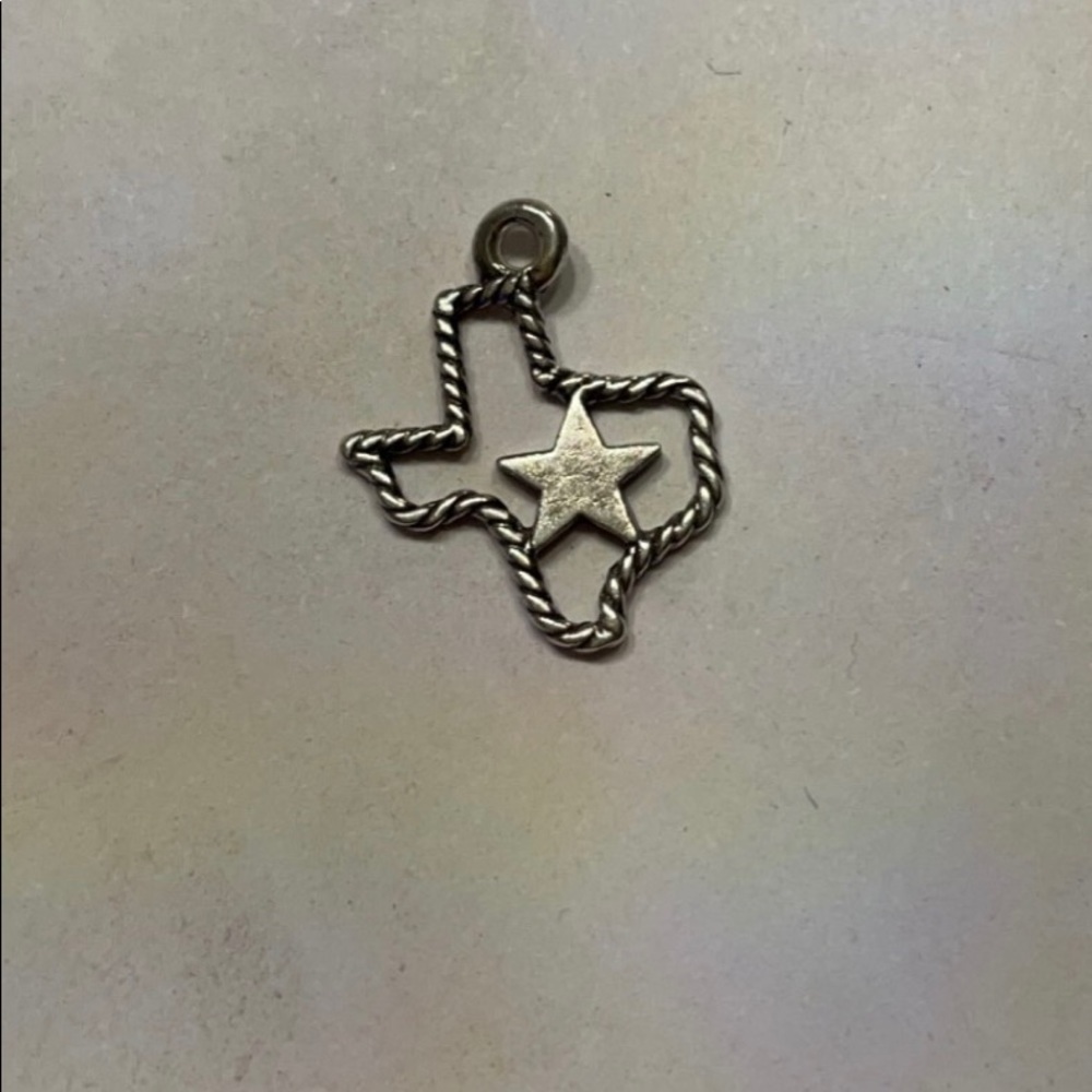 James Avery, Retired sterling silver charm